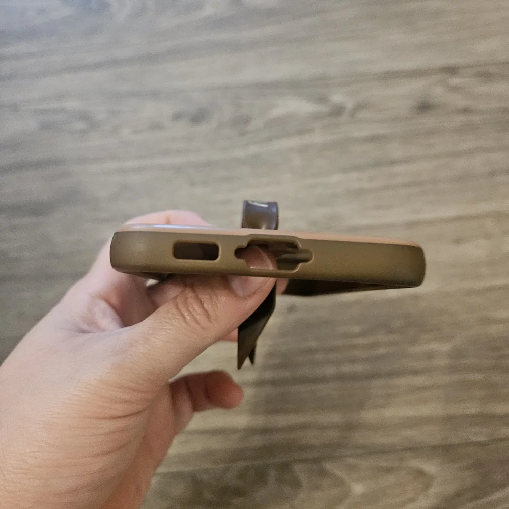 Loopy Case sleek durable